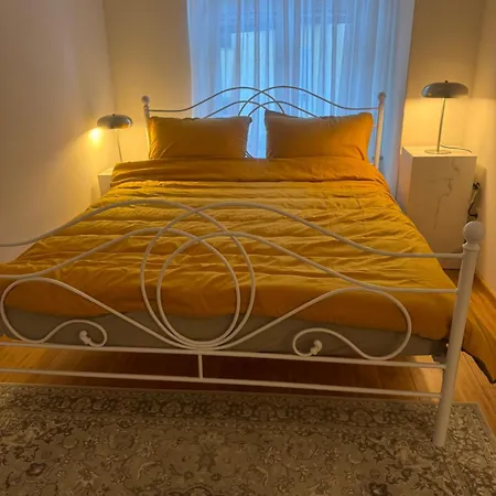 Capital 2 Apartment *